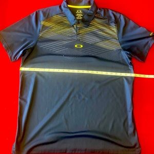 Oakley Hydrolix Men’s XL Navy Blue/Yellow/White Design Golf Polo Regular Fit